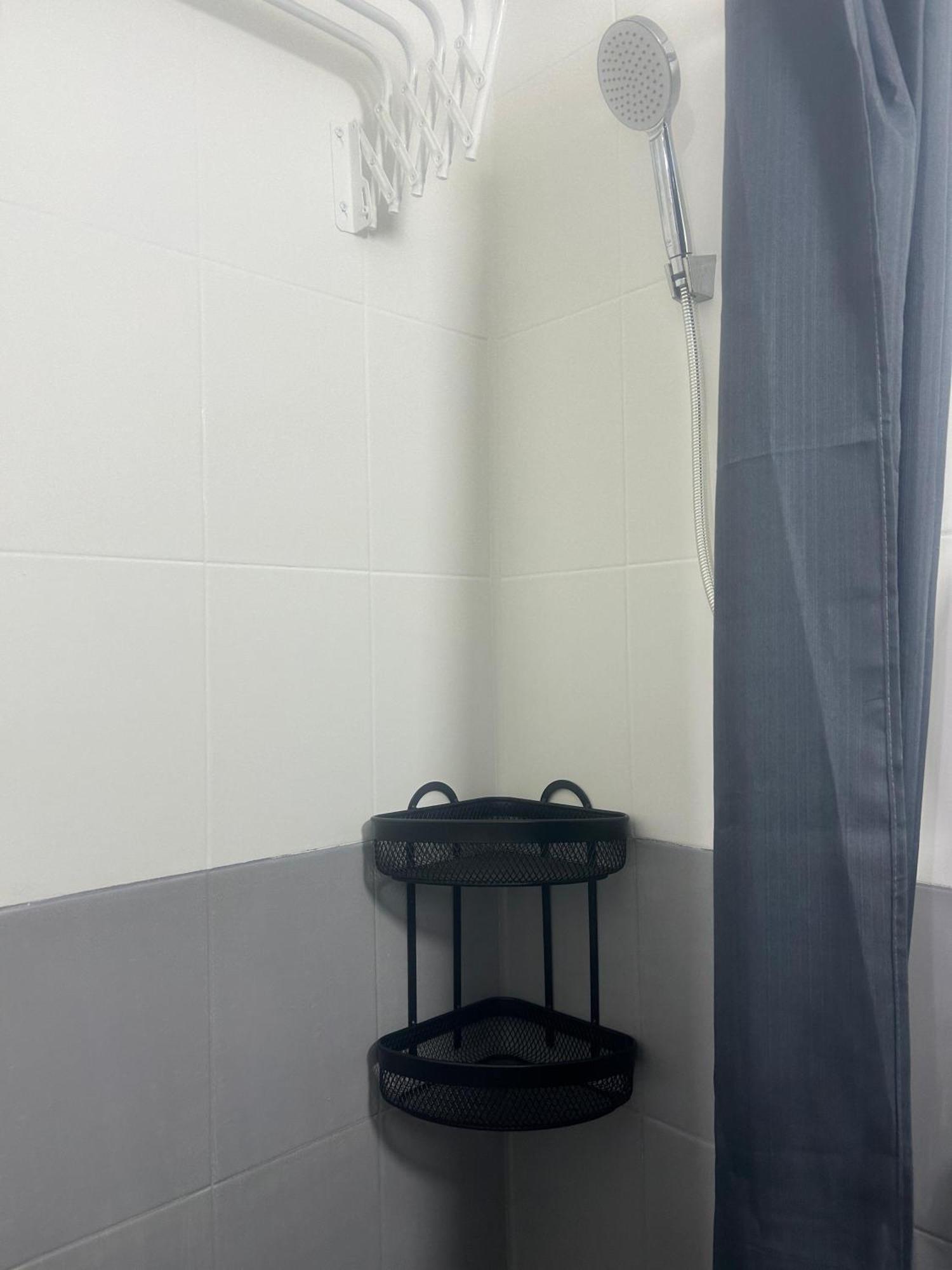Apartmán Almatyda На Басенова Exteriér fotografie