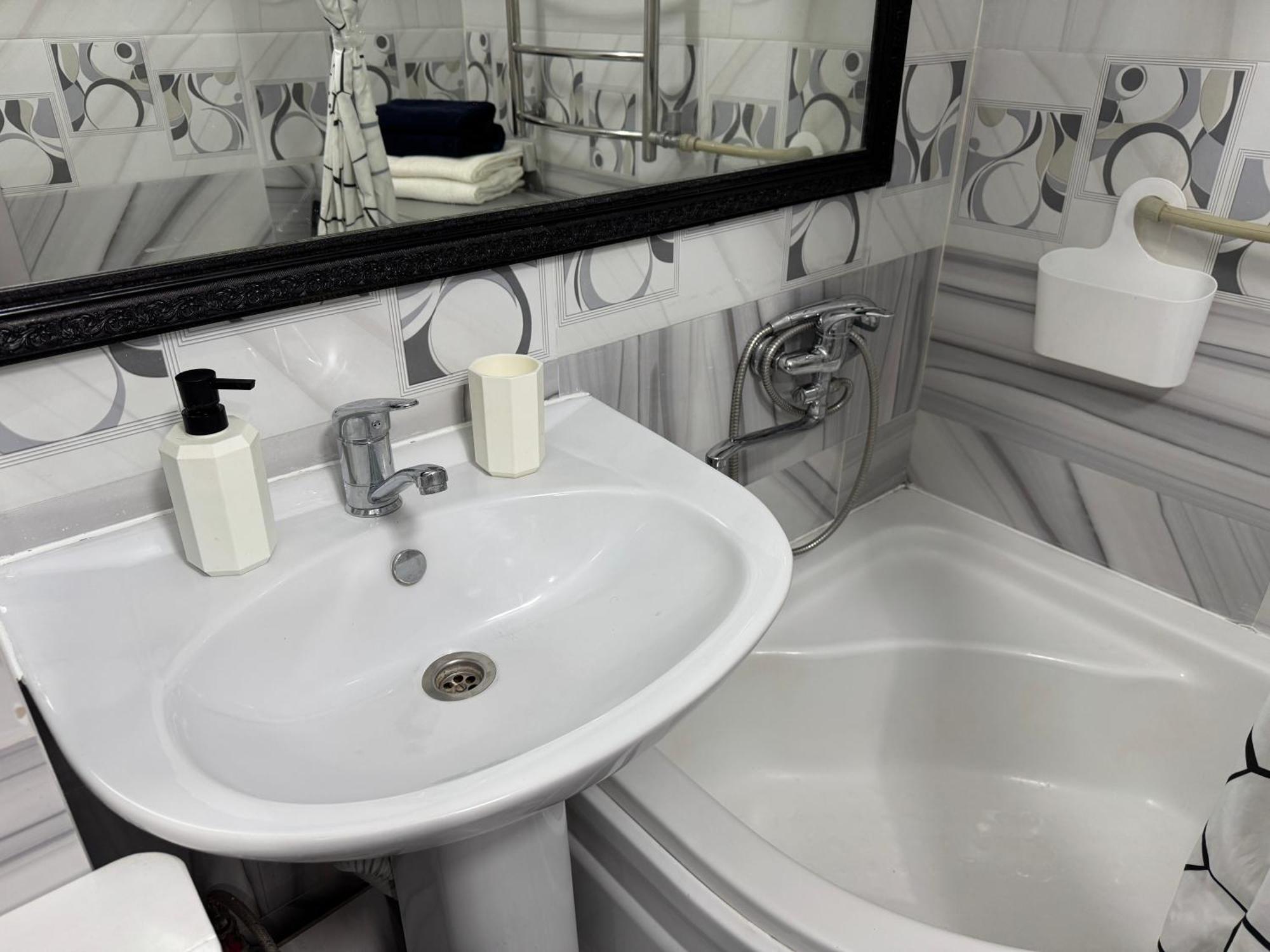 Apartmán Almatyda На Басенова Pokoj fotografie